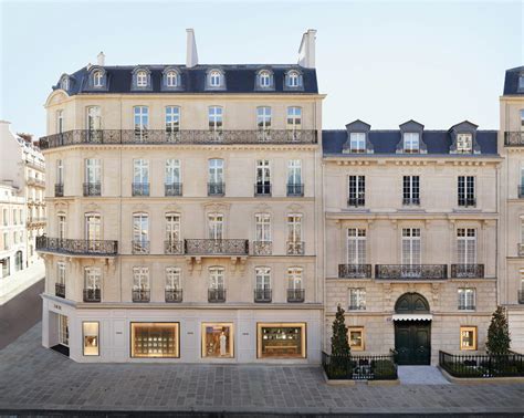 dior paris flagship house